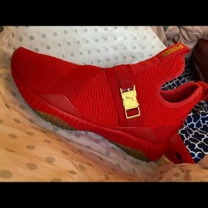 PUMA defy Mid Buckle🍒✨💄❤️